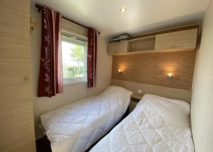 Mobil-home à : Proche Plage, 2 Chambres, Tv, Plancha, Parking, Idéal Famille - Fr-1-709-58 Hébergement de vacances Fouras